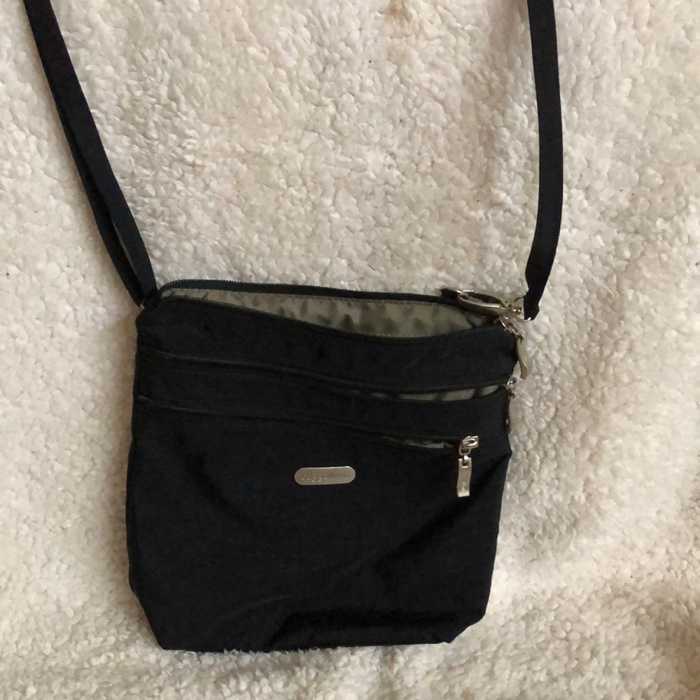 Baggallini Crossbody bag